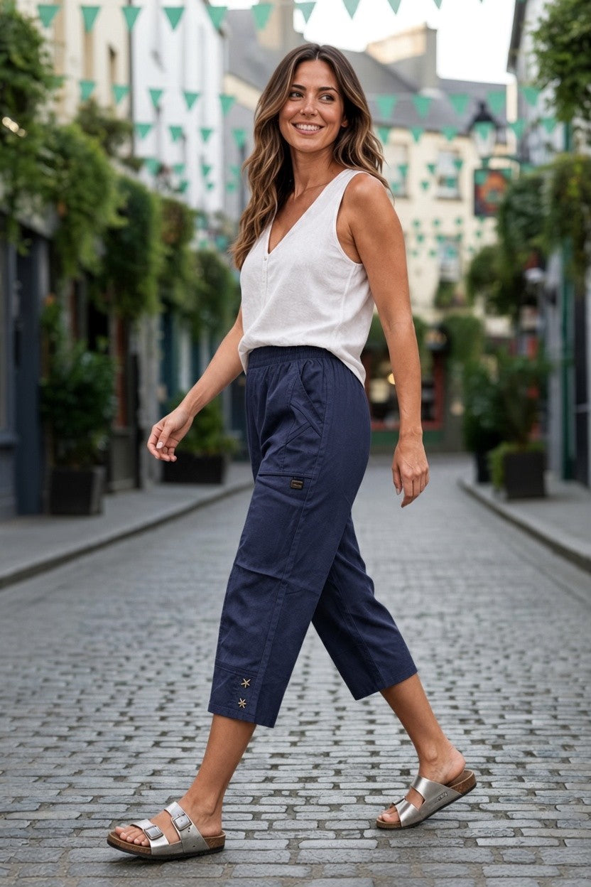 Saturne Navy Star Detail Capri Trousers